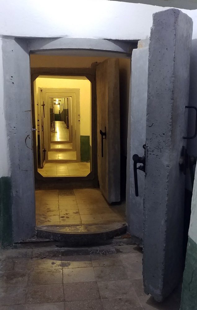 Bunke Art 1 - Tunnels